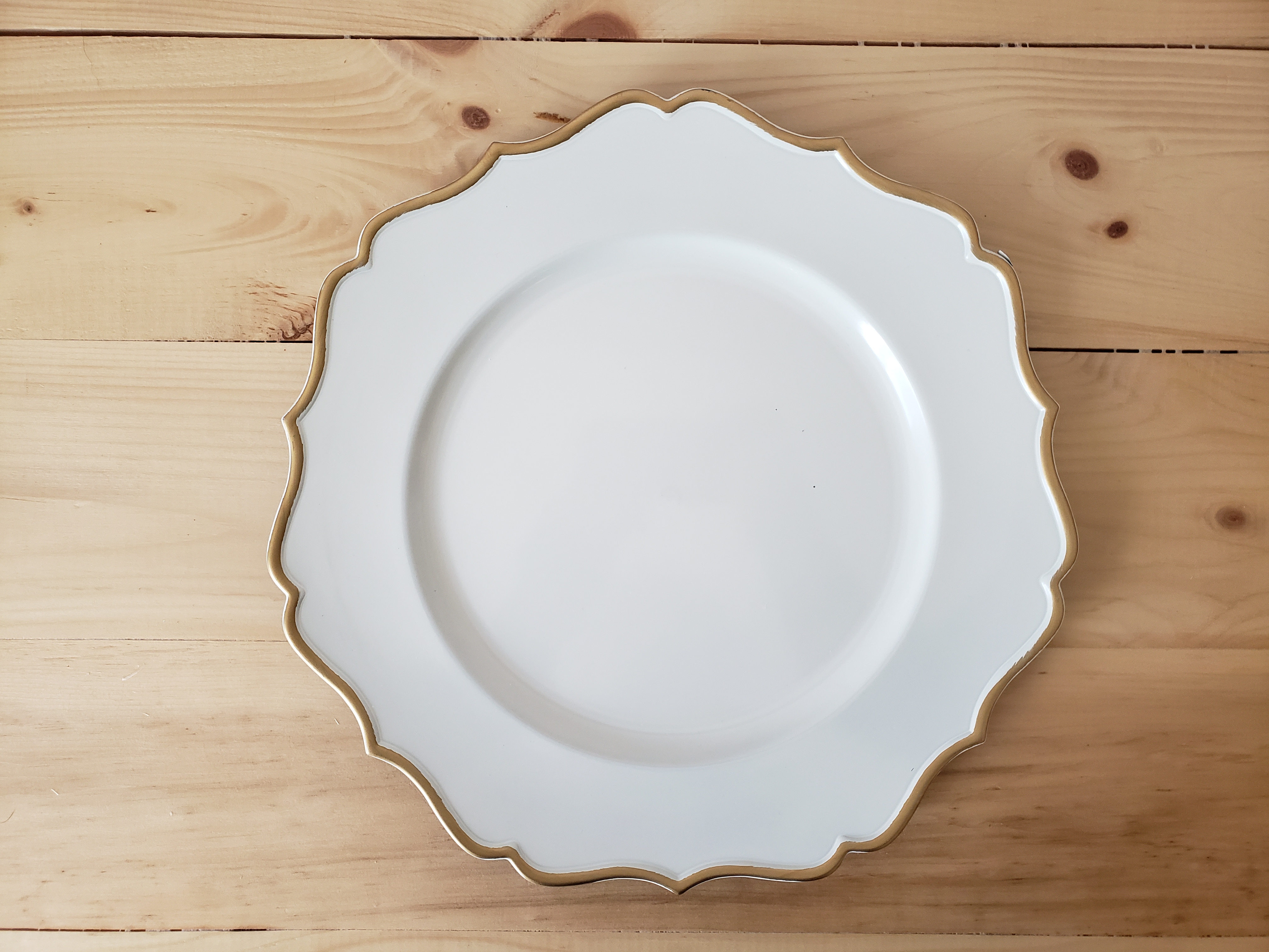White Acrylic Shaped Charger Plate with Gold Rim