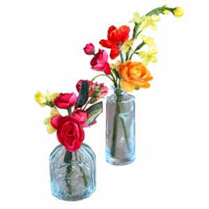 bud vase arrangement